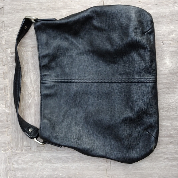 (T2)Kooba Leather Shoulder Bag - Picture 10 of 10